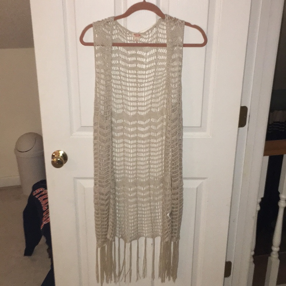 Sleeveless Cardigan